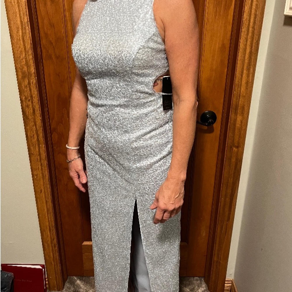 Beautiful Aidan Mattox sequence powder silver/blue evening gown